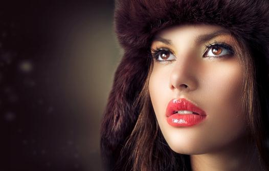 完美約會妝容:玫瑰色妝容迷倒他!