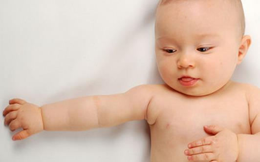 孕婦營(yíng)養(yǎng)不良 胎兒易長(zhǎng)成矮個(gè)子小孩?