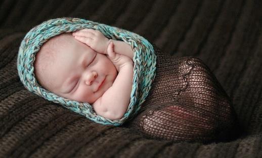 羊水過少怎么辦？羊水對胎兒的影響