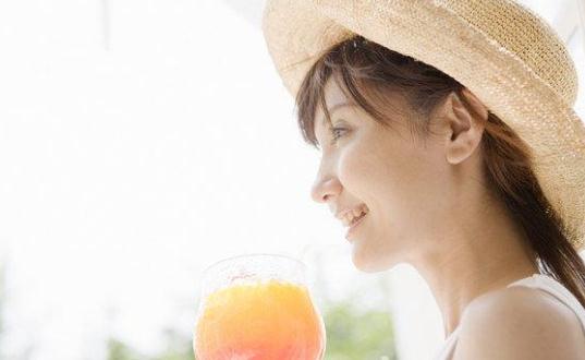 洗發(fā)需要注意什么？洗發(fā)前別忘梳順頭發(fā)