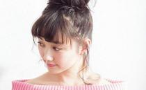 怎么扎馬尾好看？將頭發略微打毛