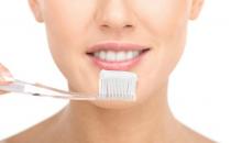 吃什么能夠美白牙齒？如何美白牙齒？