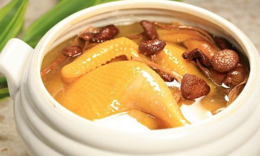 怎么燉雞湯更營養?喝雞湯有什么好處?