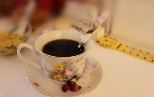 女人喝紅糖水有什么好處？調順月經