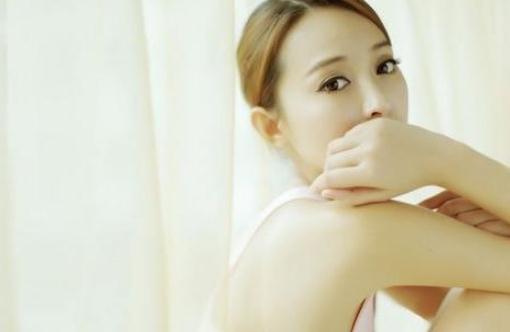 保持水嫩肌膚的方法：吃什么能排毒？