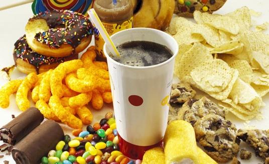 如何鑒定垃圾食品？判斷奶制品好壞的標準