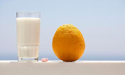 怎么喝牛奶營養？喝奶別光追求速度