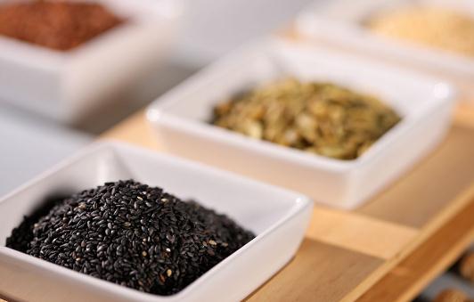 吃芝麻有什么好處？芝麻潤膚美顏