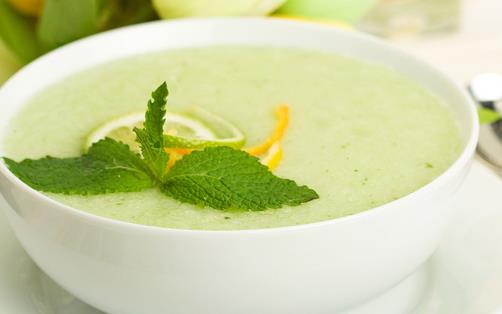 ：腎虛是女人的煩惱之一，女性腎虛的癥狀有很多，那么女人腎虛吃什么食物好呢？