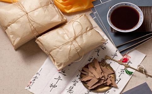 中醫(yī)祛痘:外敷+食療雙管齊下