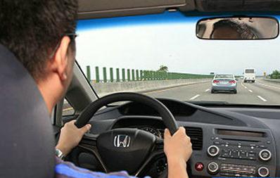 經常開車腰疼 教你12招緩解