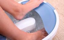 熱水泡腳致截肢 中醫提醒6類人不應泡腳