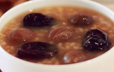 女性臉色不好怎么調(diào)理 看看這些藥膳方