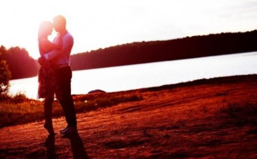 性生活前先做這些準備:擺出被征服的姿態