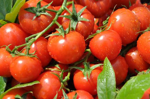 孕期預(yù)防妊娠紋的食物有哪些?消除妊娠紋的方法