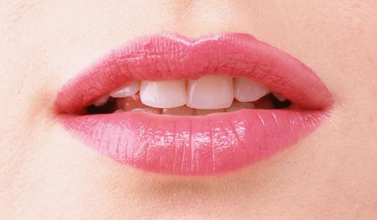 嘴唇干裂怎么辦?嘴唇干裂是什么原因?
