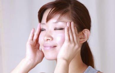 辦公族養生防病的按摩方法