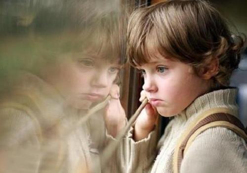 兒童孤獨癥需要及早治療