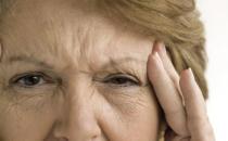 老人睡眠不好不妨做做操