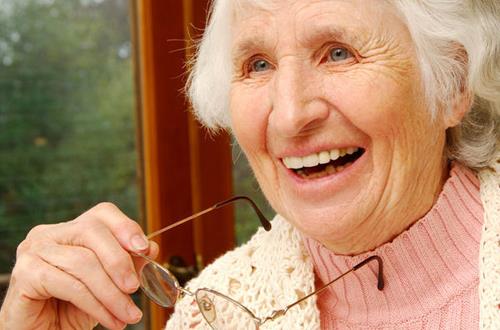 老年白內障能否恢復 護理工作至關重要