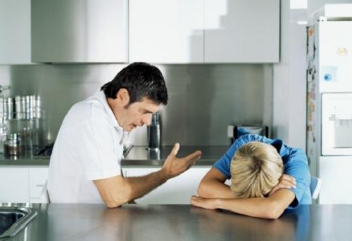 棍棒教育？長身體階段每個部位都打不得