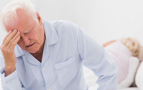 老人想睡個安穩覺要怎么做