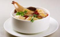 雞肉PK雞湯 哪個的營養價值更勝一籌