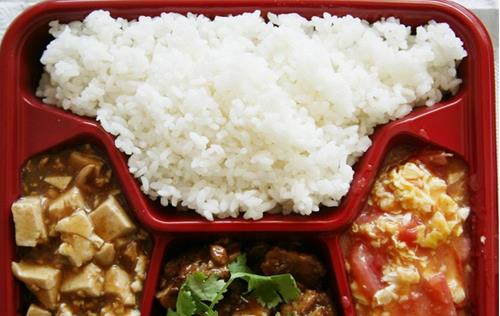 “便當(dāng)族”要了解 如何搭配營養(yǎng)午餐