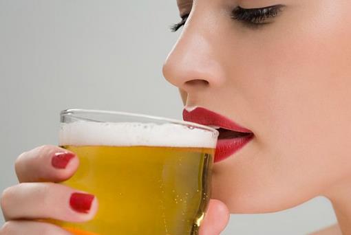 喝啤酒好不好 聽聽中醫怎么說