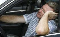 開(kāi)車疲勞可以這么按摩