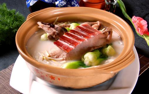 煲湯多久合適？煲出美味湯的八個(gè)竅門