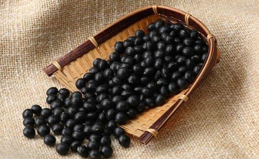 四款食物八款食譜助你養(yǎng)出烏黑秀發(fā)