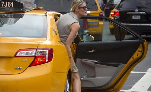 女性有車一族的保健操