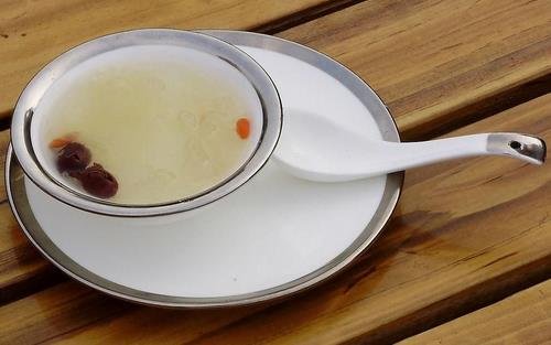 白領怎么恢復好視力 吃四種食物最“養眼”