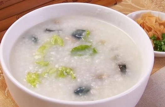 女性熬夜吃什么好？5款湯羹助你排毒養顏