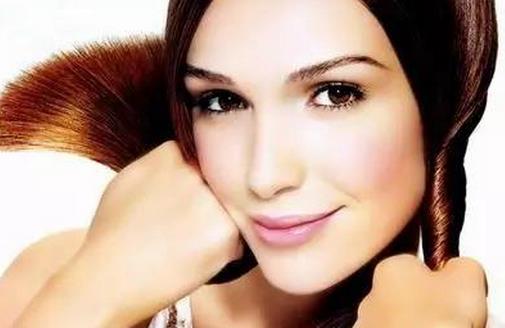 頭發(fā)護(hù)理的幾個(gè)妙招