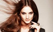 看漂亮女人怎樣讓頭發變多