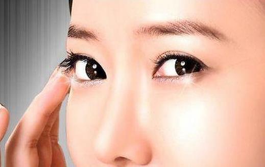 眼袋祛除 別陷入這3大誤區(qū)