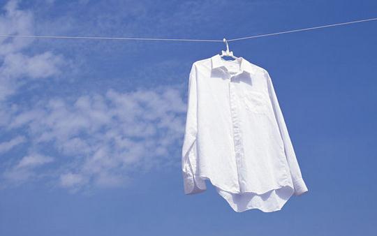 衣服沾上頑漬怎么辦？巧去衣服頑漬的方法