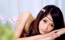 頭發癟塌難看 打造蓬松發型只要4步