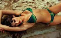 嘗試異國(guó)時(shí)尚：優(yōu)雅長(zhǎng)裙如何穿搭？