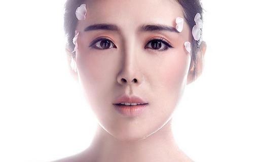 面相學(xué)教你畫(huà)出完美桃花妝