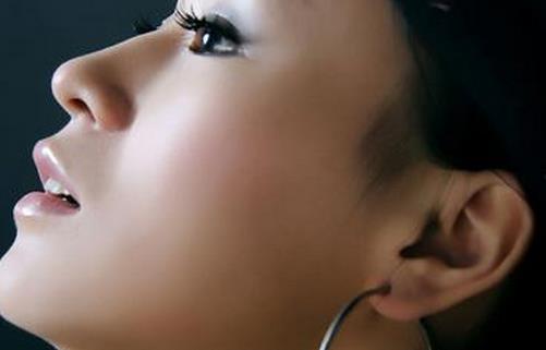 修復整形手術耳垂再造