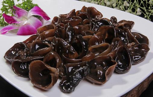 女人貧血易變“黃臉婆” 預防缺鐵性貧血吃啥好？