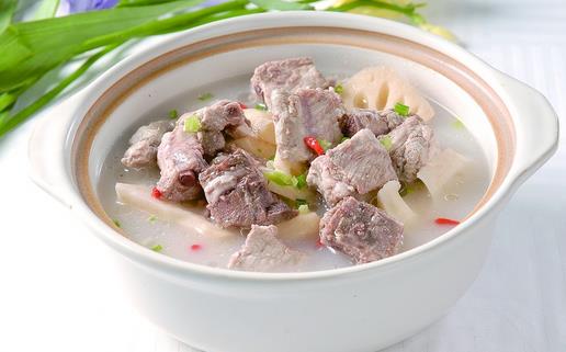 睡美人的秘訣!一碗美顏排骨湯舒壓