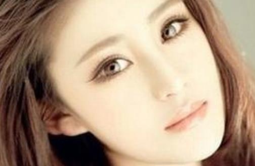 告別雙下巴的幾種簡單方法