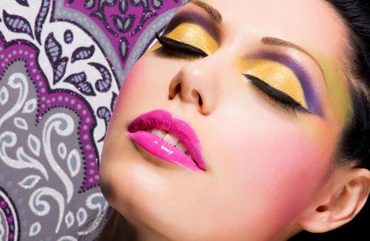 約會(huì)專用眼妝 迷倒你的他