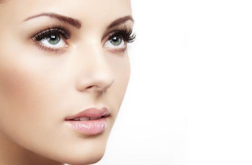 眉毛化妝的實用技巧