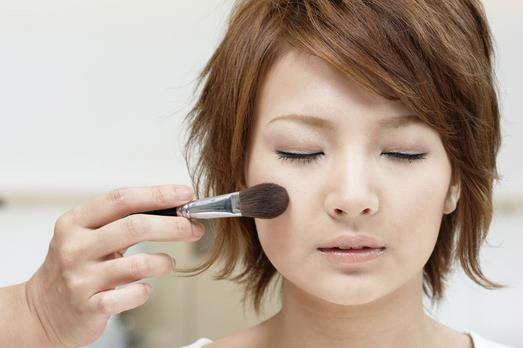 腮紅新畫法 塑造健康女人味