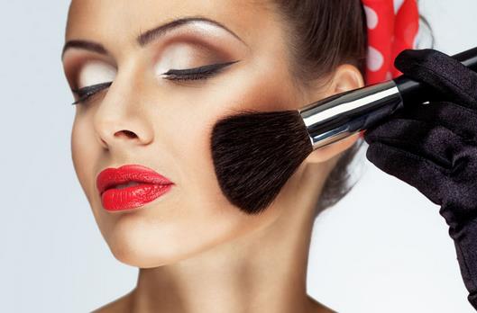 基礎腮紅的畫法